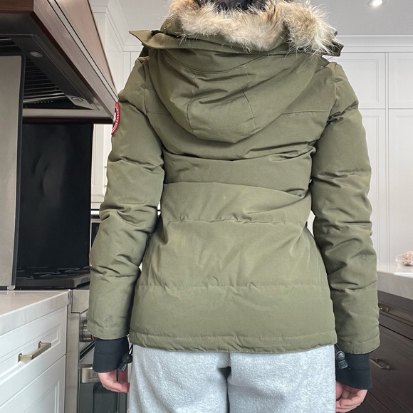 Canada Goose mid-length jacket in army green - Picture 4 of 12